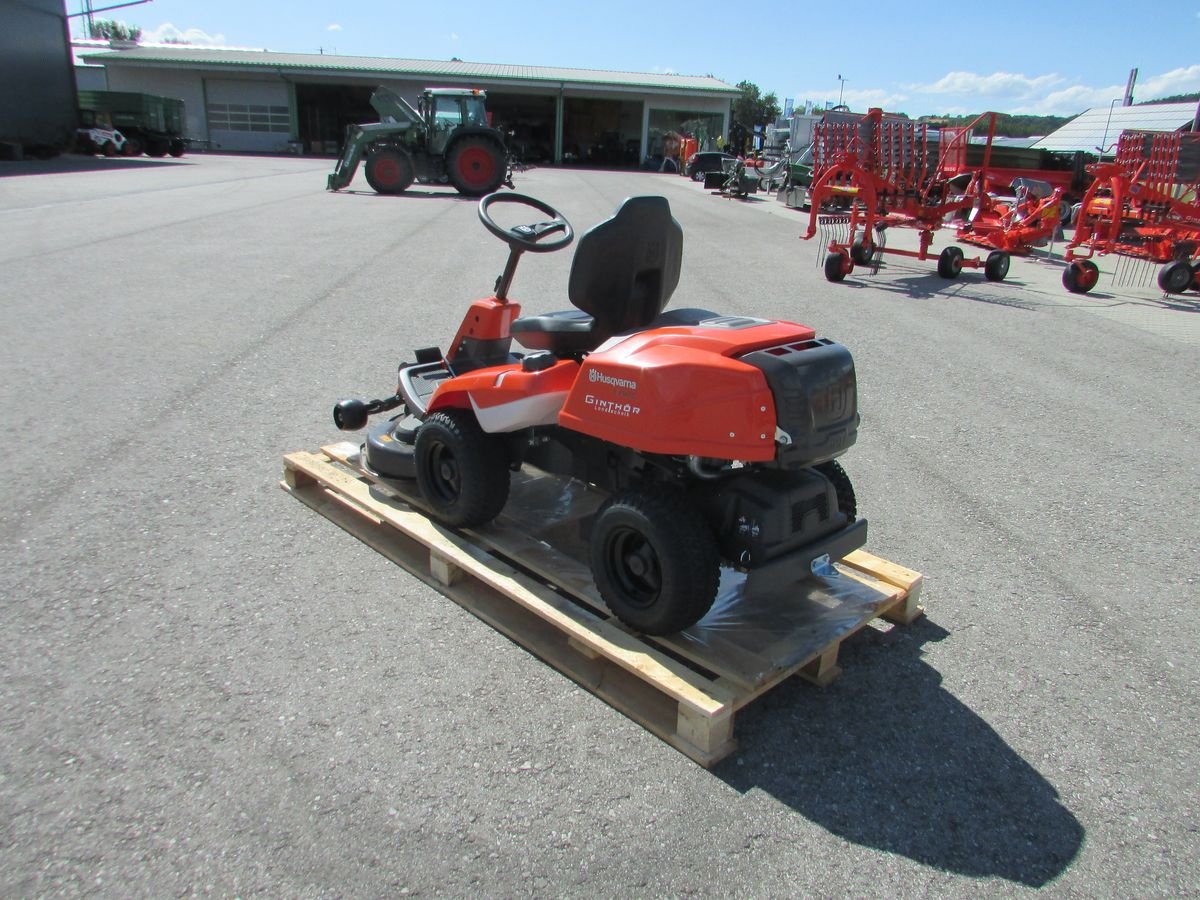 Rasentraktor des Typs Husqvarna R 214TC, Gebrauchtmaschine in Saxen (Bild 5)