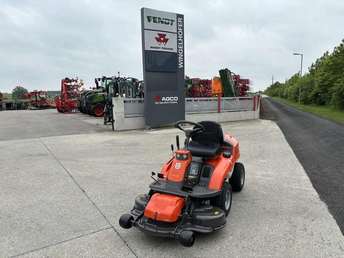 Rasentraktor a típus Husqvarna R 216 T  AWD, Neumaschine ekkor: Starrein (Kép 1)