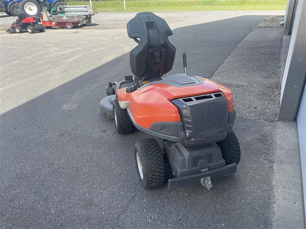 Rasentraktor van het type Husqvarna R 316T AWD 112cm klipper, Gebrauchtmaschine in Holstebro (Foto 3)