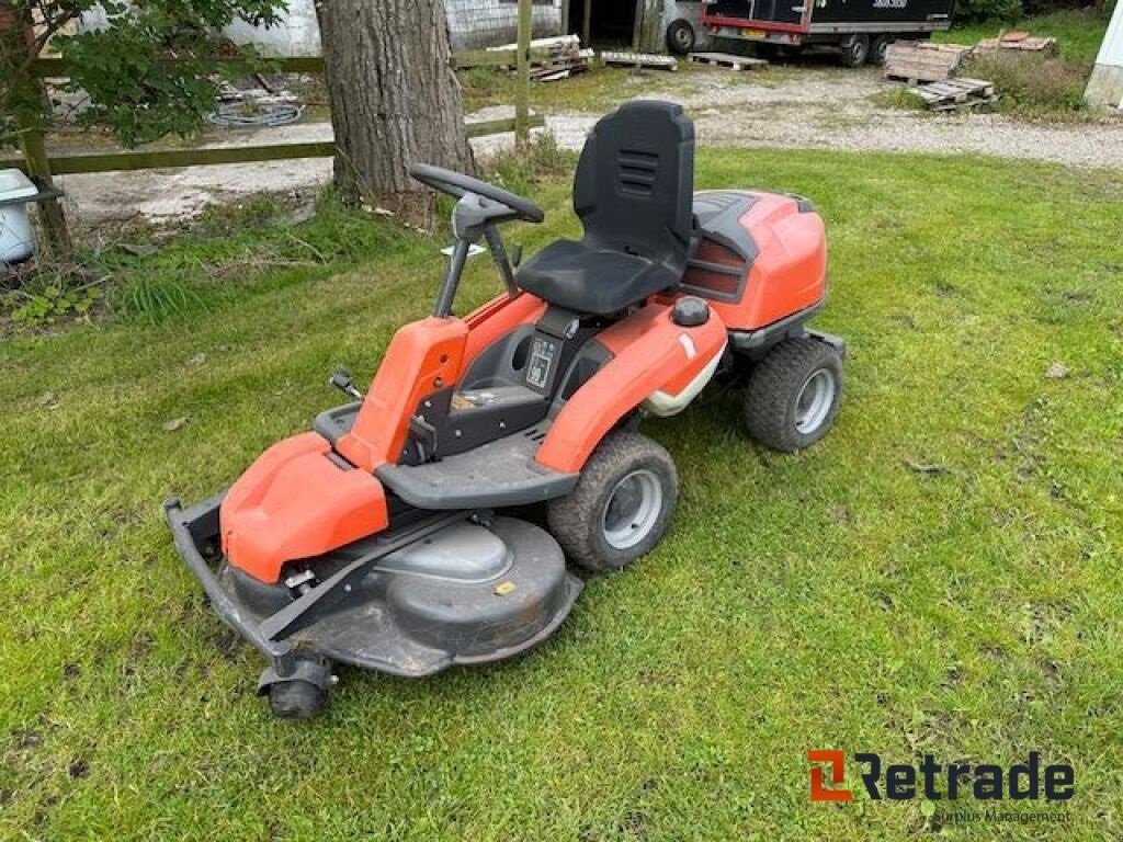 Rasentraktor типа Husqvarna R 318, Gebrauchtmaschine в Rødovre (Фотография 1)