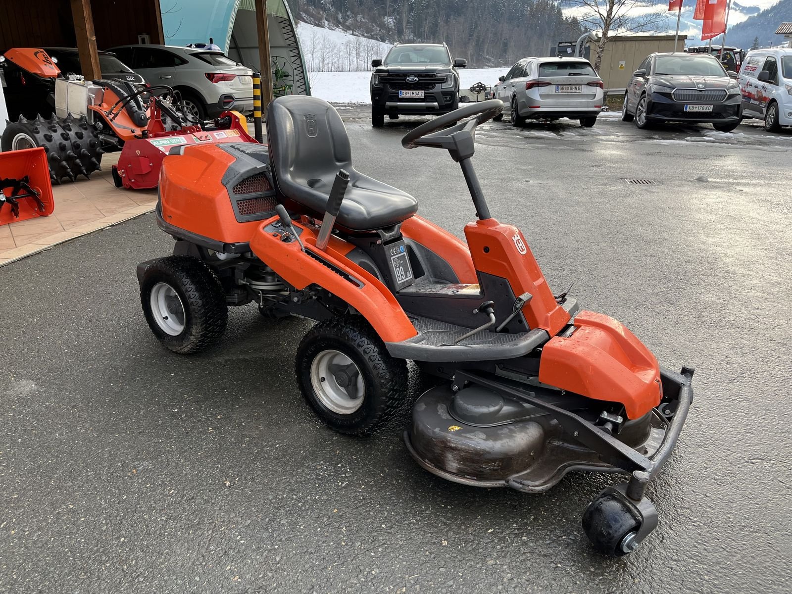 Rasentraktor tipa Husqvarna R 320 AWD, Gebrauchtmaschine u Reith bei Kitzbühel (Slika 5)