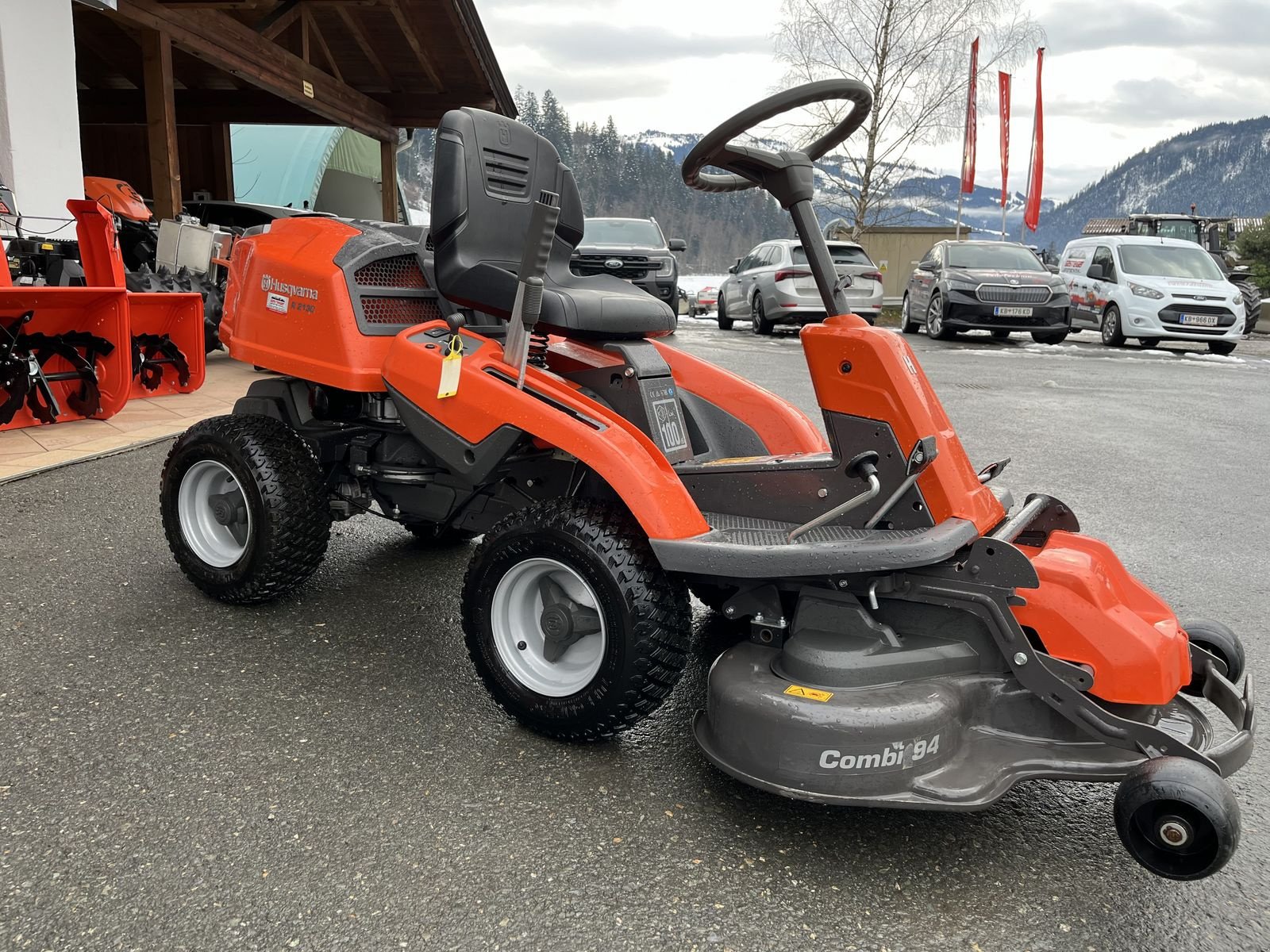 Rasentraktor tipa Husqvarna R 320 AWD, Gebrauchtmaschine u Reith bei Kitzbühel (Slika 2)