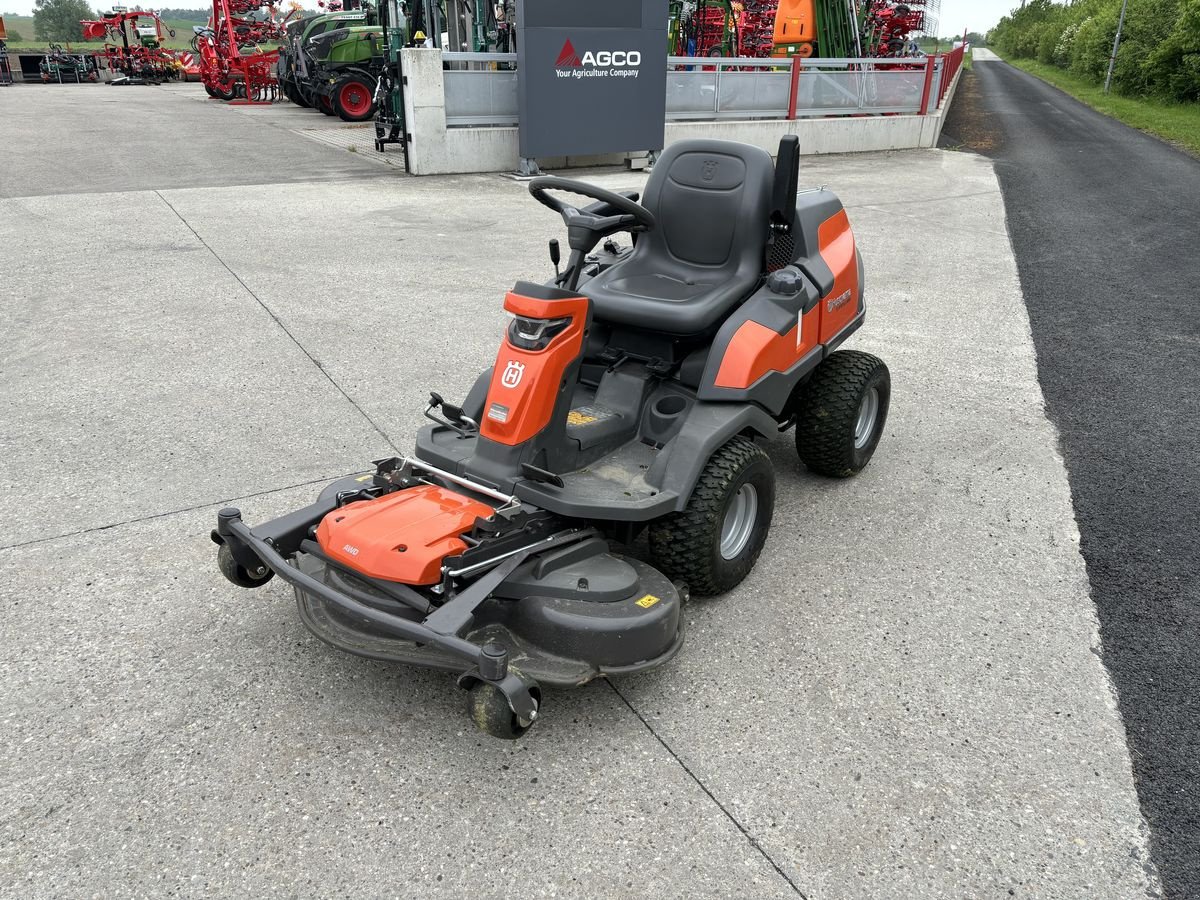 Rasentraktor du type Husqvarna R 419 TSXAWD, Neumaschine en Starrein (Photo 3)