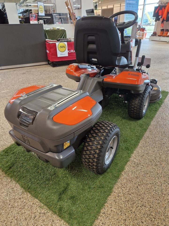 Rasentraktor van het type Husqvarna R200IX, Gebrauchtmaschine in Jelling (Foto 3)