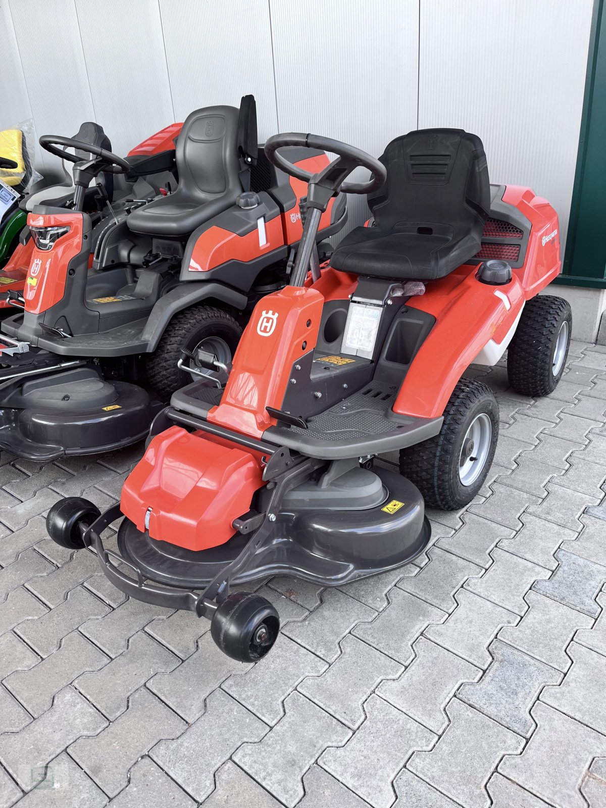 Rasentraktor tipa Husqvarna R214C, Neumaschine u Gross-Bieberau (Slika 1)