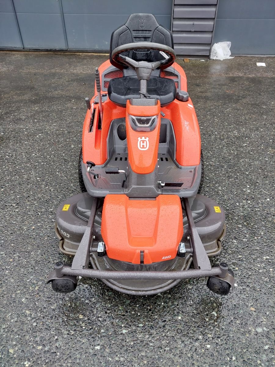 Rasentraktor van het type Husqvarna R320 X AWD, Gebrauchtmaschine in Strem (Foto 3)