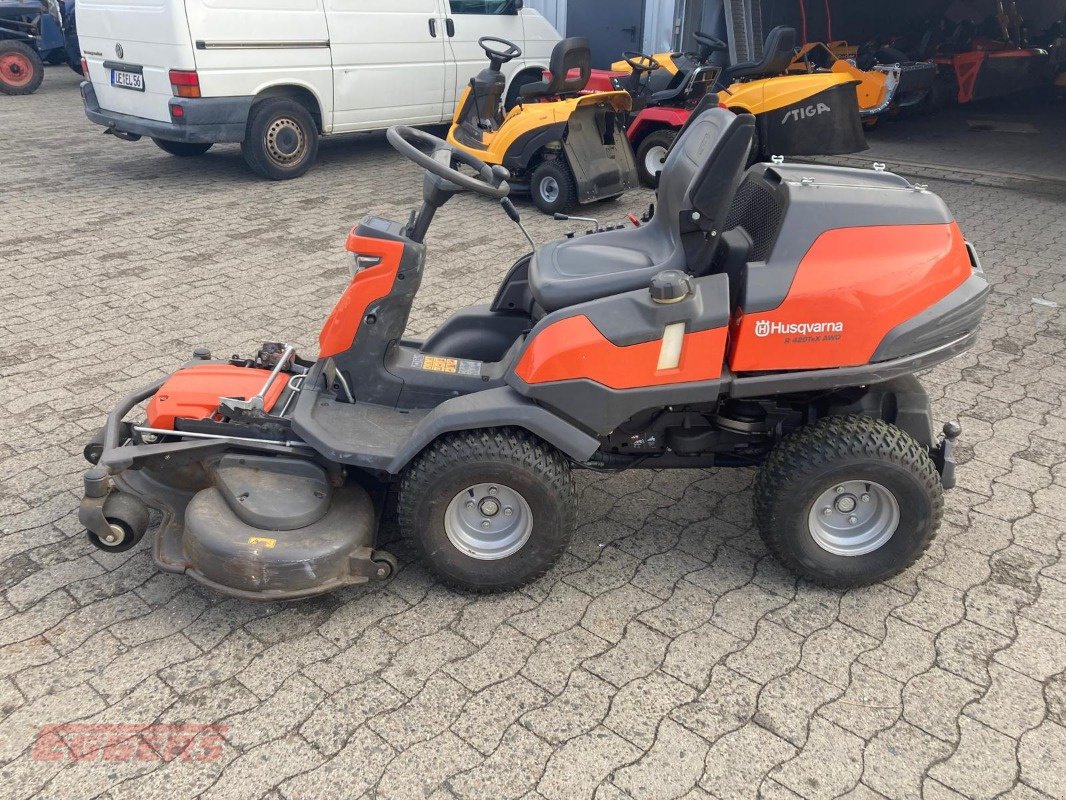 Rasentraktor типа Husqvarna R420 TsX AWD, Gebrauchtmaschine в Wahrenholz (Фотография 3)