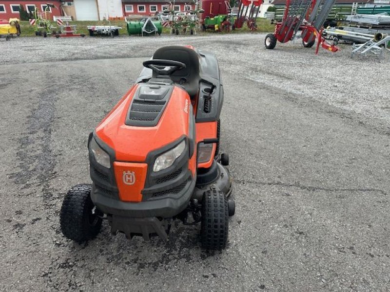 Rasentraktor типа Husqvarna Rasentraktor CTH 224T 11,8kW, gebraucht, Gebrauchtmaschine в Tamsweg (Фотография 5)