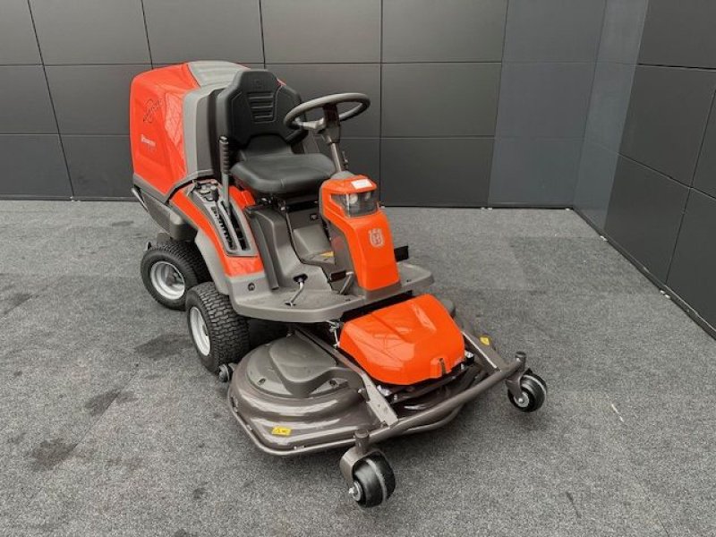 Rasentraktor του τύπου Husqvarna Rasentraktor RC320Ts AWD 112cm Mähdeck, 16,9PS, Neumaschine σε Tamsweg (Φωτογραφία 9)