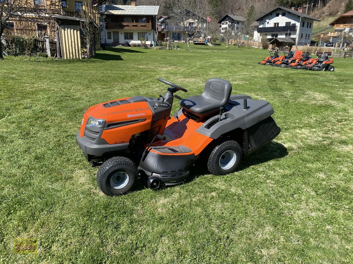 Rasentraktor van het type Husqvarna Rasentraktor TC 138L, Neumaschine in Kötschach (Foto 1)