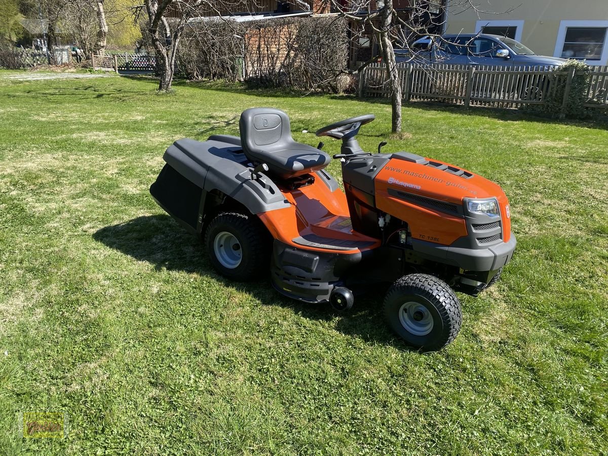 Rasentraktor des Typs Husqvarna Rasentraktor TC 138L, Neumaschine in Kötschach (Bild 3)