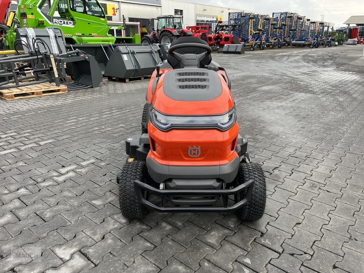 Rasentraktor типа Husqvarna Rasentraktor TC 220T 20PS, Frühbesteller!!, Neumaschine в Burgkirchen (Фотография 17)