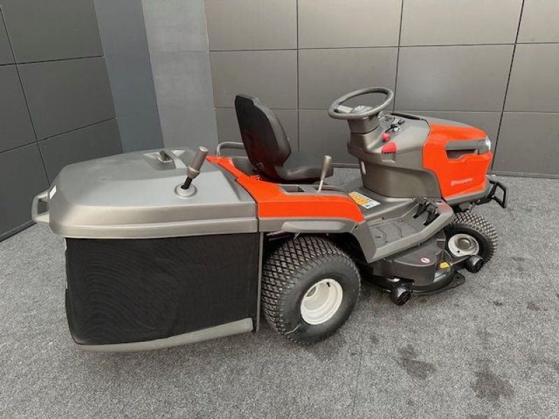 Rasentraktor от тип Husqvarna Rasentraktor TC220T 108cm Schnittbreite 19.58PS, Neumaschine в Tamsweg (Снимка 7)