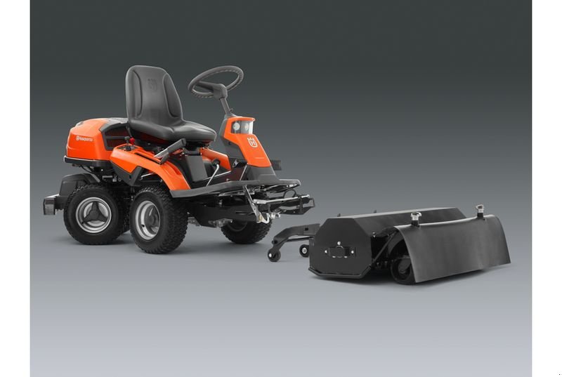 Rasentraktor del tipo Husqvarna RC 320 TS AWD, Neumaschine en Starrein (Imagen 2)