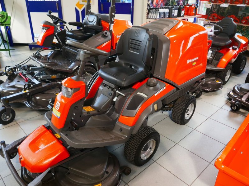 Rasentraktor del tipo Husqvarna RC 320 TS AWD, Gebrauchtmaschine en Villach (Imagen 1)