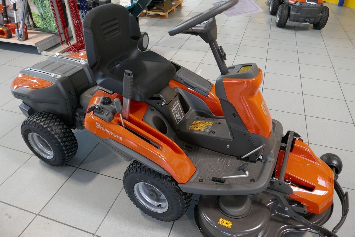 Rasentraktor van het type Husqvarna Rider 200iX, Gebrauchtmaschine in Villach (Foto 8)