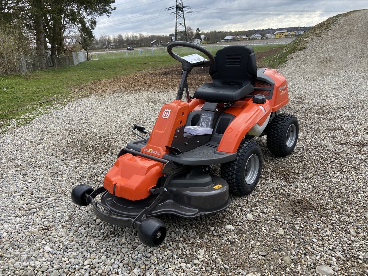 Rasentraktor tipa Husqvarna Rider 214C ab 109,99€ im Monat, Neumaschine u Burgkirchen (Slika 3)