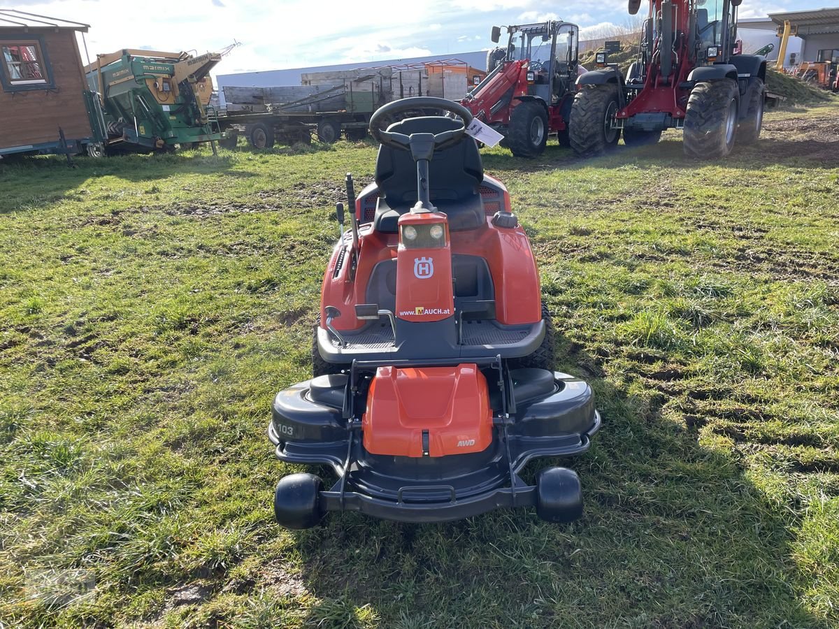 Rasentraktor of the type Husqvarna Rider 216 T AWD 103cm & Schneeschild, Neumaschine in Burgkirchen (Picture 9)