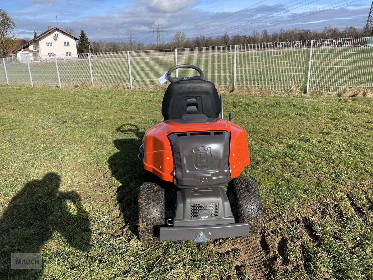 Rasentraktor του τύπου Husqvarna Rider 216 T AWD 103cm & Schneeschild, Neumaschine σε Burgkirchen (Φωτογραφία 4)