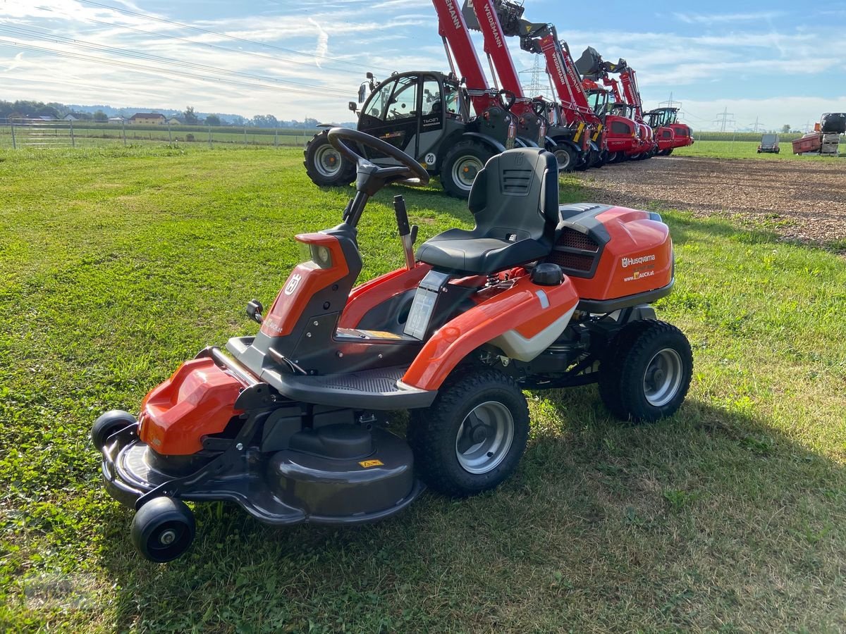 Rasentraktor του τύπου Husqvarna Rider 216 T AWD 103cm & Schneeschild, Neumaschine σε Burgkirchen (Φωτογραφία 13)