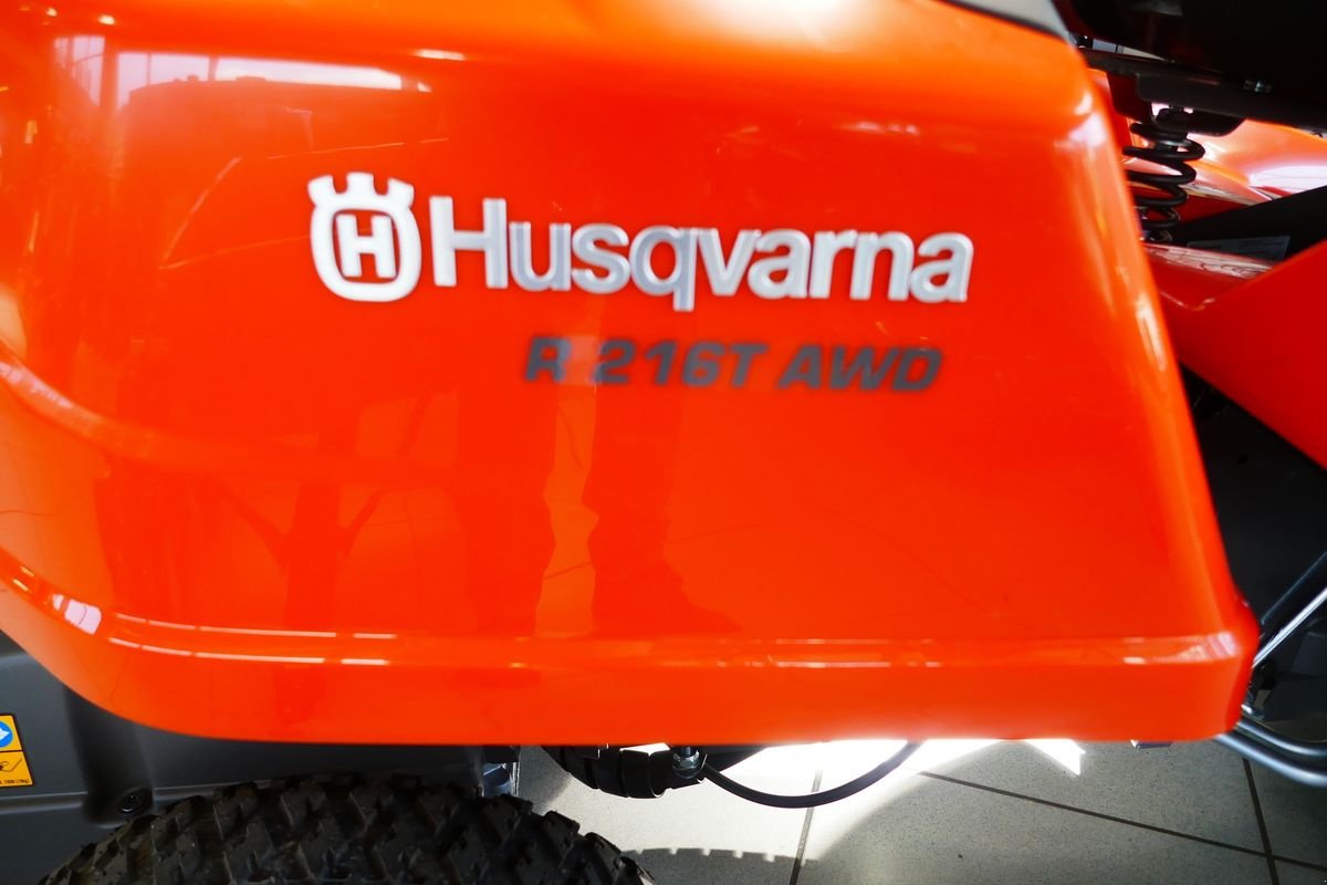 Rasentraktor del tipo Husqvarna Rider 216 T AWD, Gebrauchtmaschine In Villach (Immagine 10)