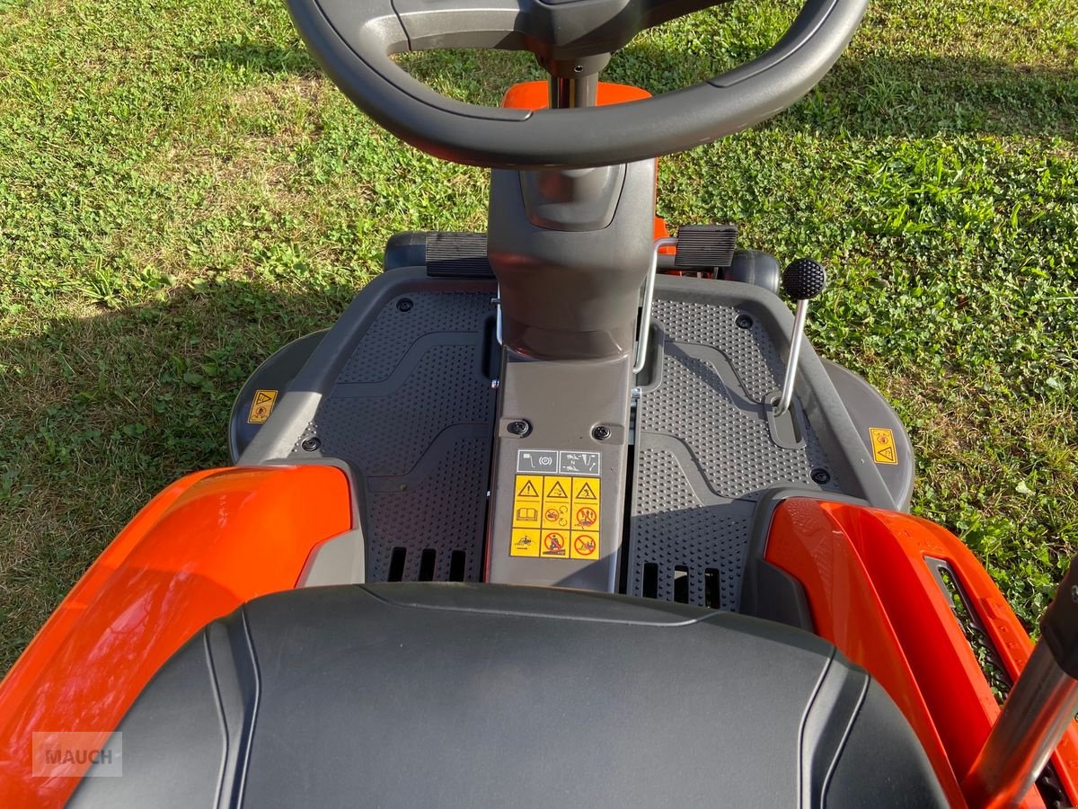 Rasentraktor tip Husqvarna Rider 216T AWD FRÜHBEZUGSAKTION, Neumaschine in Burgkirchen (Poză 30)