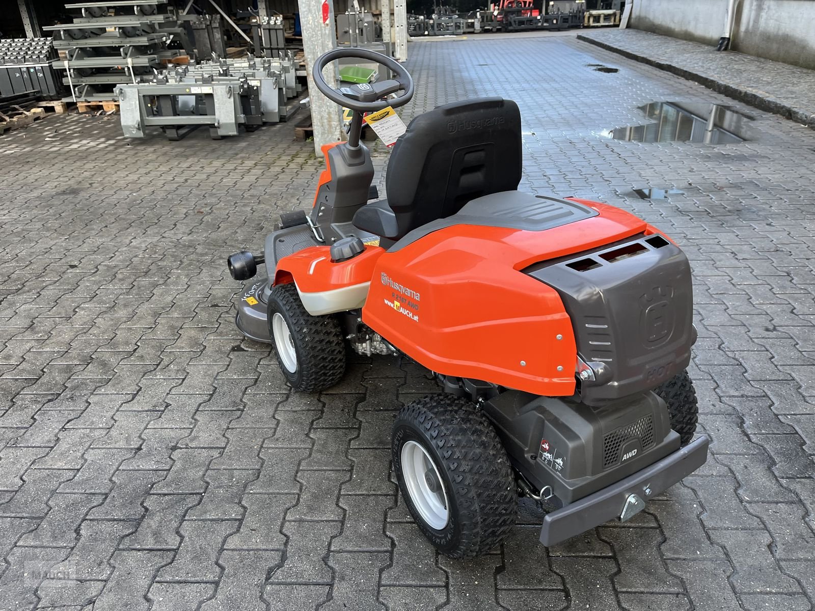 Rasentraktor del tipo Husqvarna Rider 216T AWD mit 94cm Mähdeck & Schneeschild, Vorführmaschine en Burgkirchen (Imagen 9)