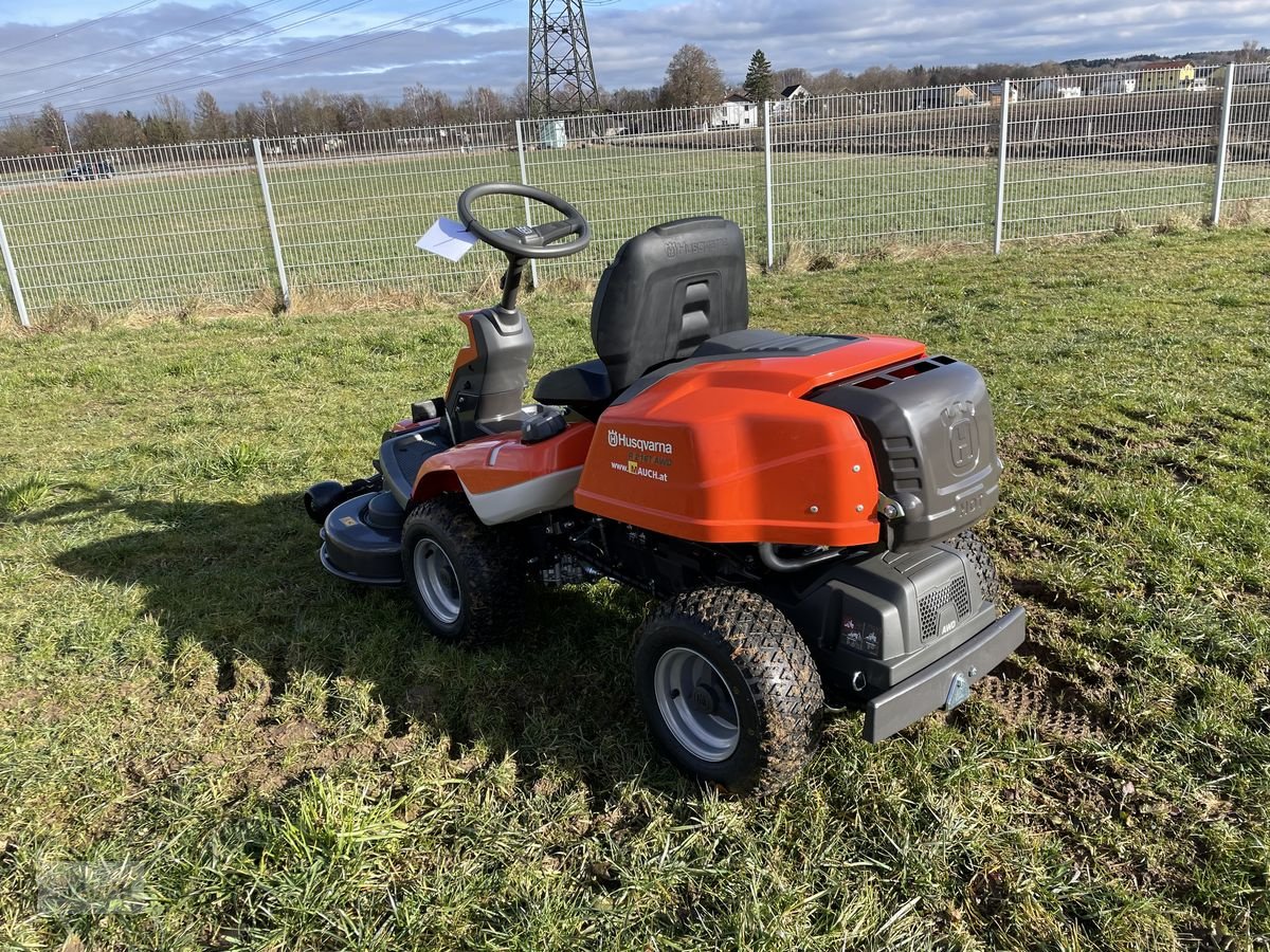 Rasentraktor typu Husqvarna Rider 216T AWD mit Mähdeck & Schneeschild, Neumaschine v Burgkirchen (Obrázek 14)