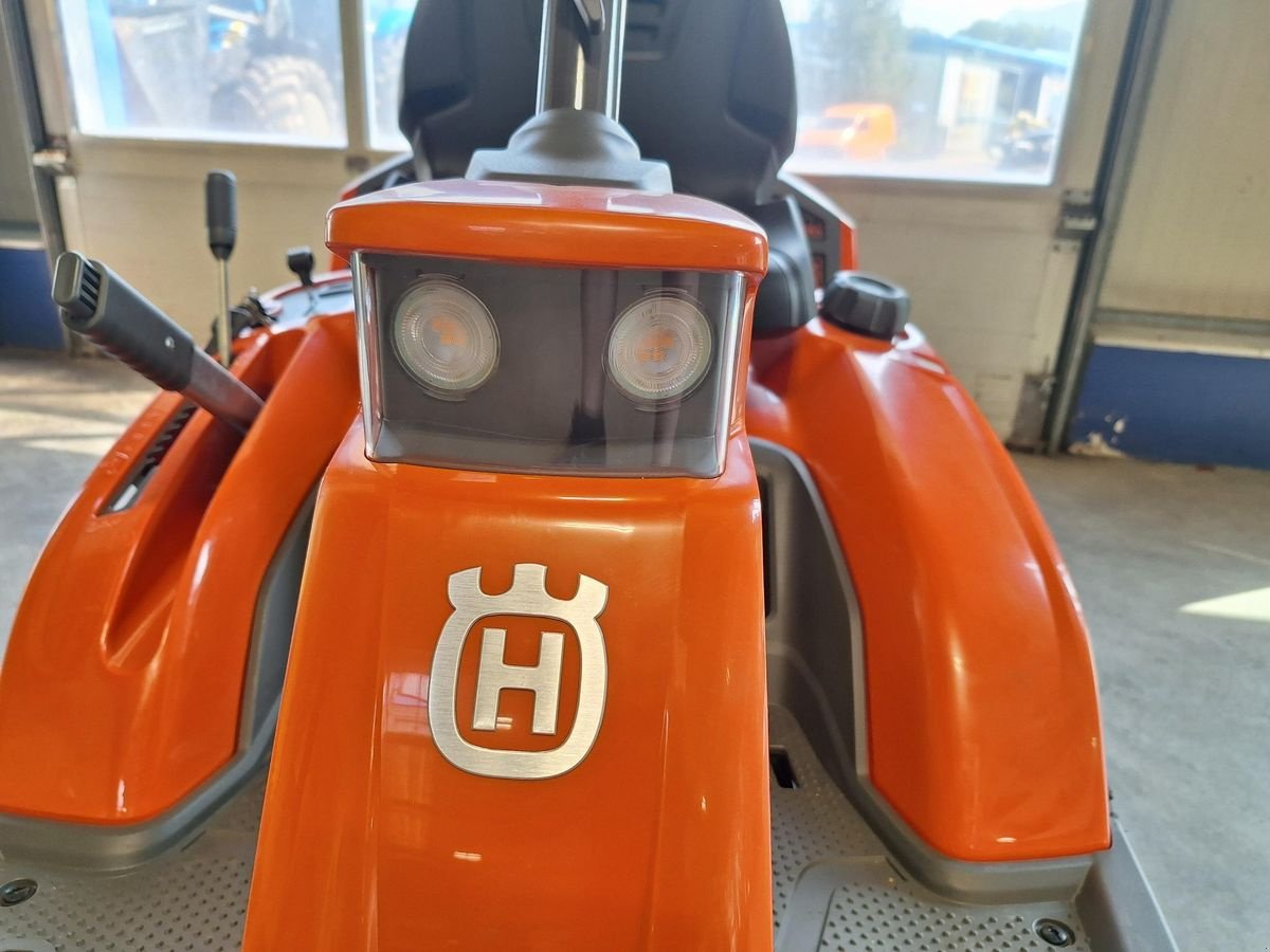 Rasentraktor Türe ait Husqvarna Rider 216T AWD, Gebrauchtmaschine içinde Villach (resim 8)