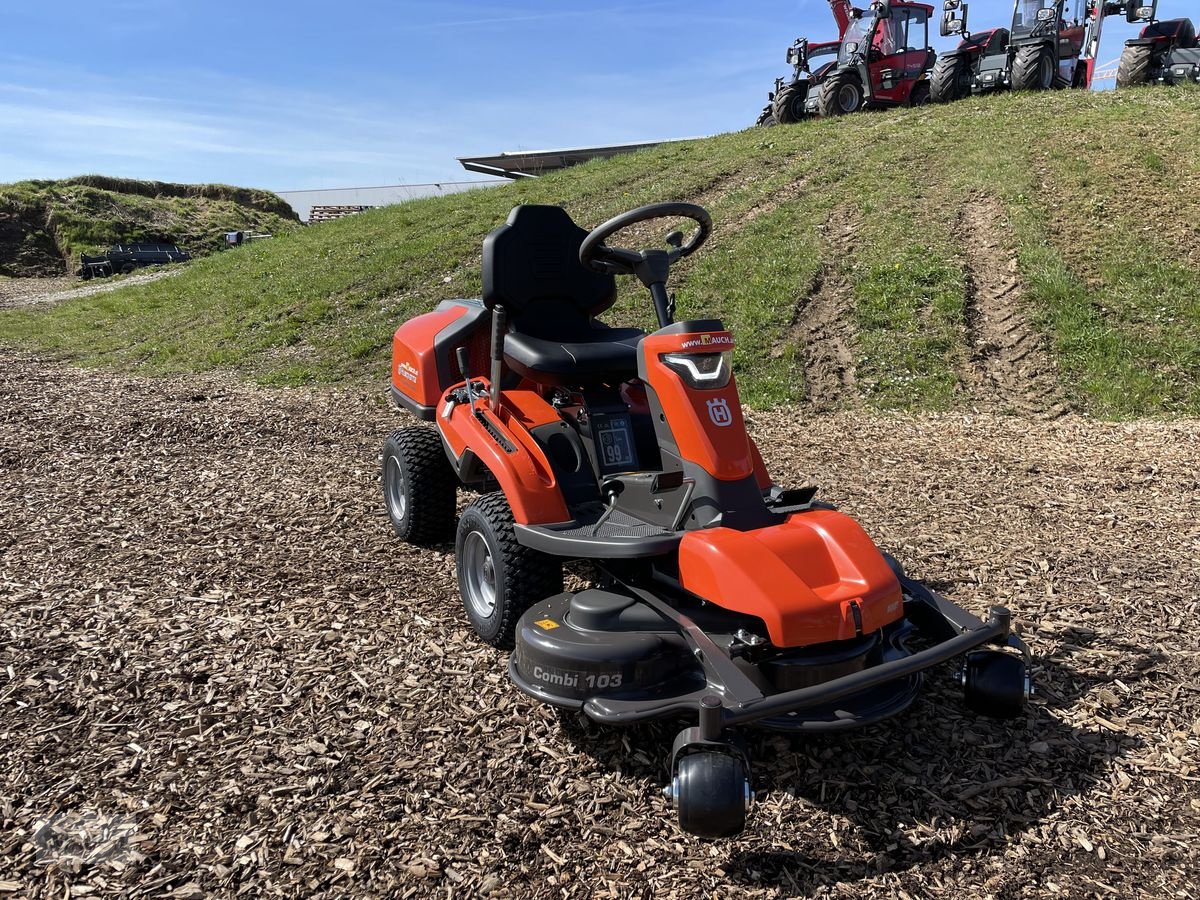 Rasentraktor typu Husqvarna Rider 316 TsX AWD inkl. Mähdeck & Schneeschild!!, Neumaschine v Burgkirchen (Obrázek 1)