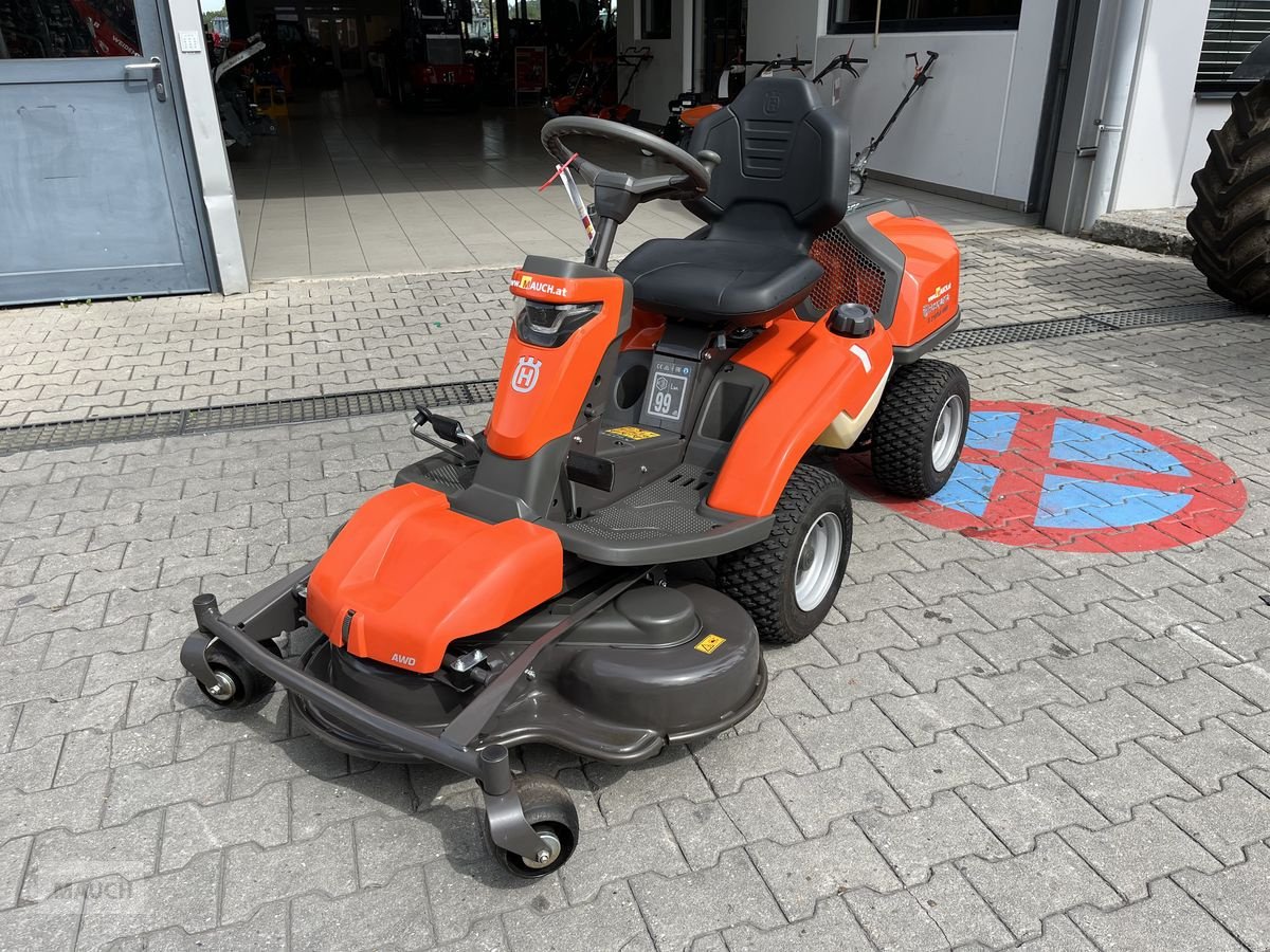 Rasentraktor du type Husqvarna Rider 316TsX AWD 40H, Gebrauchtmaschine en Burgkirchen (Photo 2)