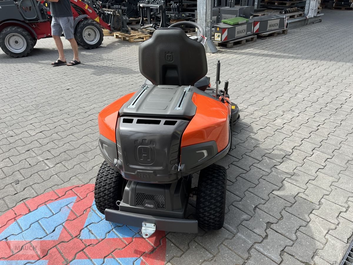 Rasentraktor van het type Husqvarna Rider 316TsX AWD 40H, Gebrauchtmaschine in Burgkirchen (Foto 9)