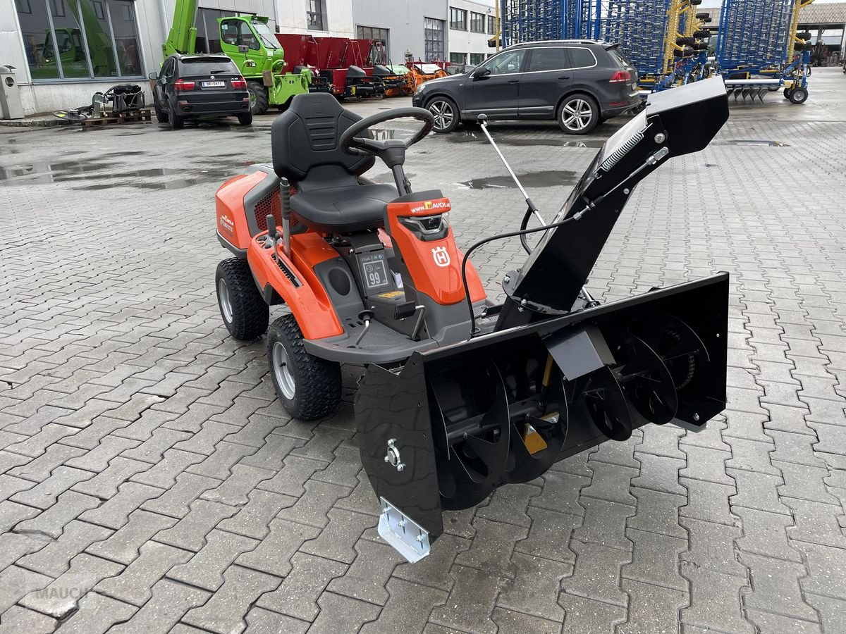 Rasentraktor of the type Husqvarna Rider 316TsX AWD Optionale Winterausrüstung!!, Neumaschine in Burgkirchen (Picture 19)