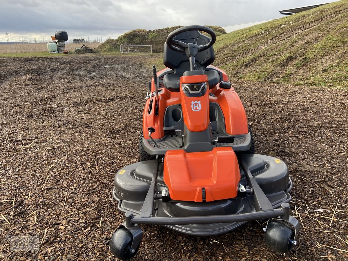 Rasentraktor от тип Husqvarna Rider 320X AWD 103cm & Schneeschild, Gebrauchtmaschine в Burgkirchen (Снимка 7)