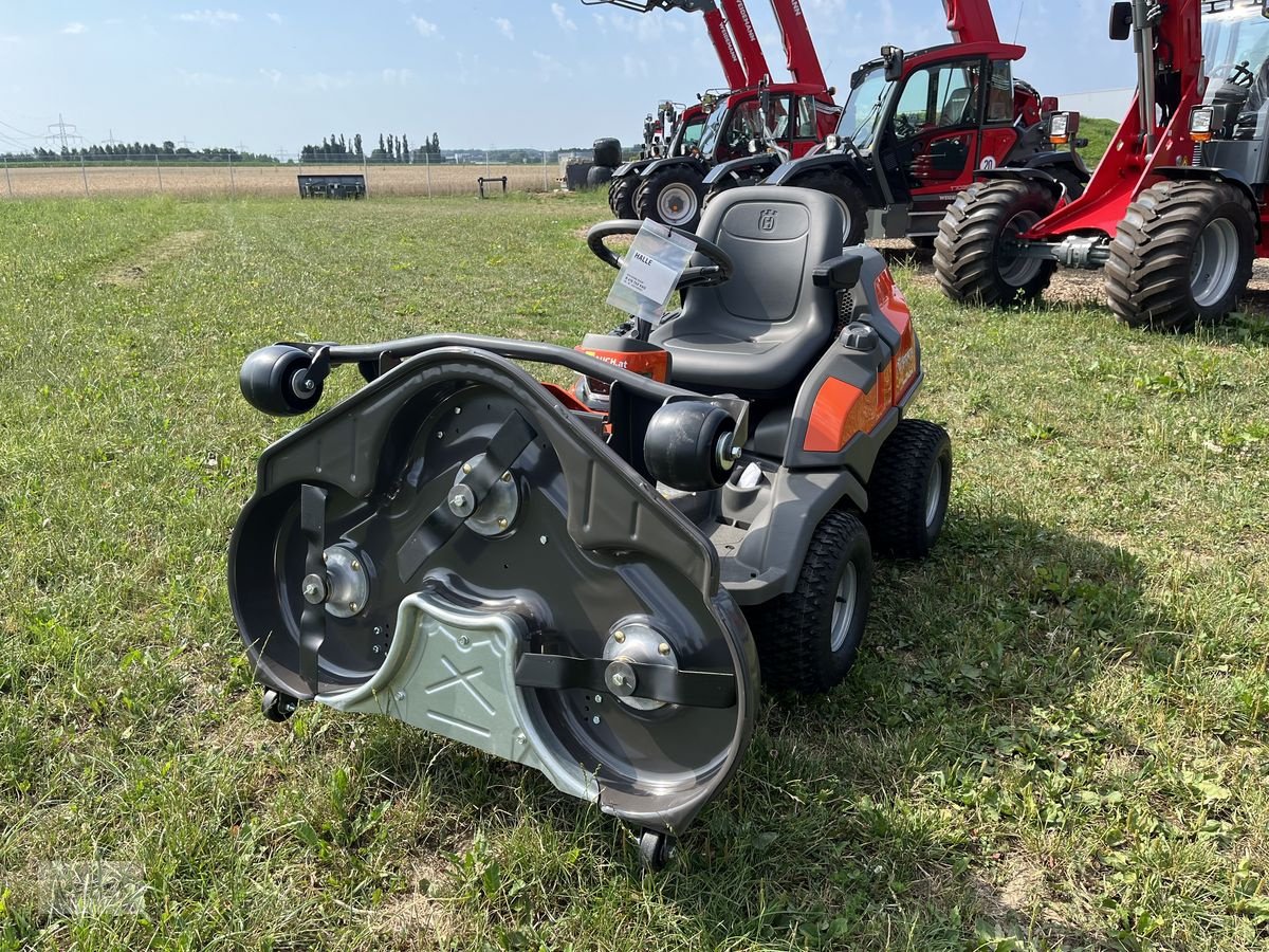 Rasentraktor του τύπου Husqvarna Rider 418 TsX AWD mit Mähdeck 112cm, Neumaschine σε Burgkirchen (Φωτογραφία 25)