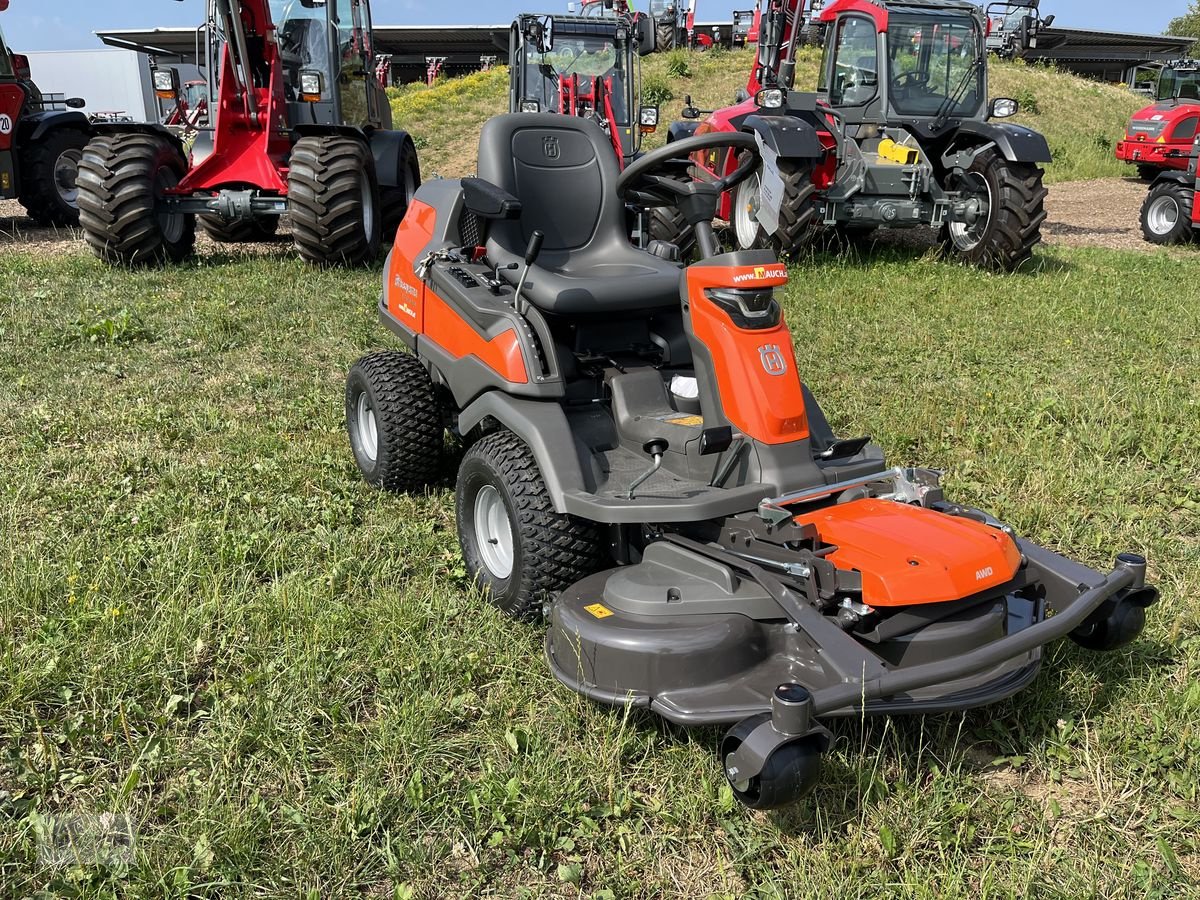 Rasentraktor типа Husqvarna Rider 418TsX AWD 112cm & Schneeschild, Neumaschine в Burgkirchen (Фотография 10)