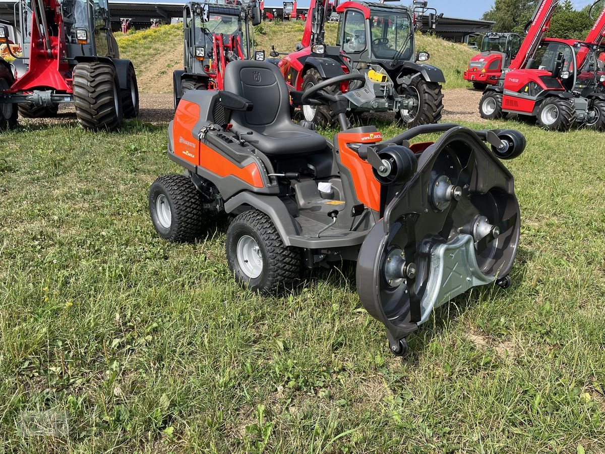 Rasentraktor типа Husqvarna Rider 418TsX AWD 112cm & Schneeschild, Neumaschine в Burgkirchen (Фотография 22)