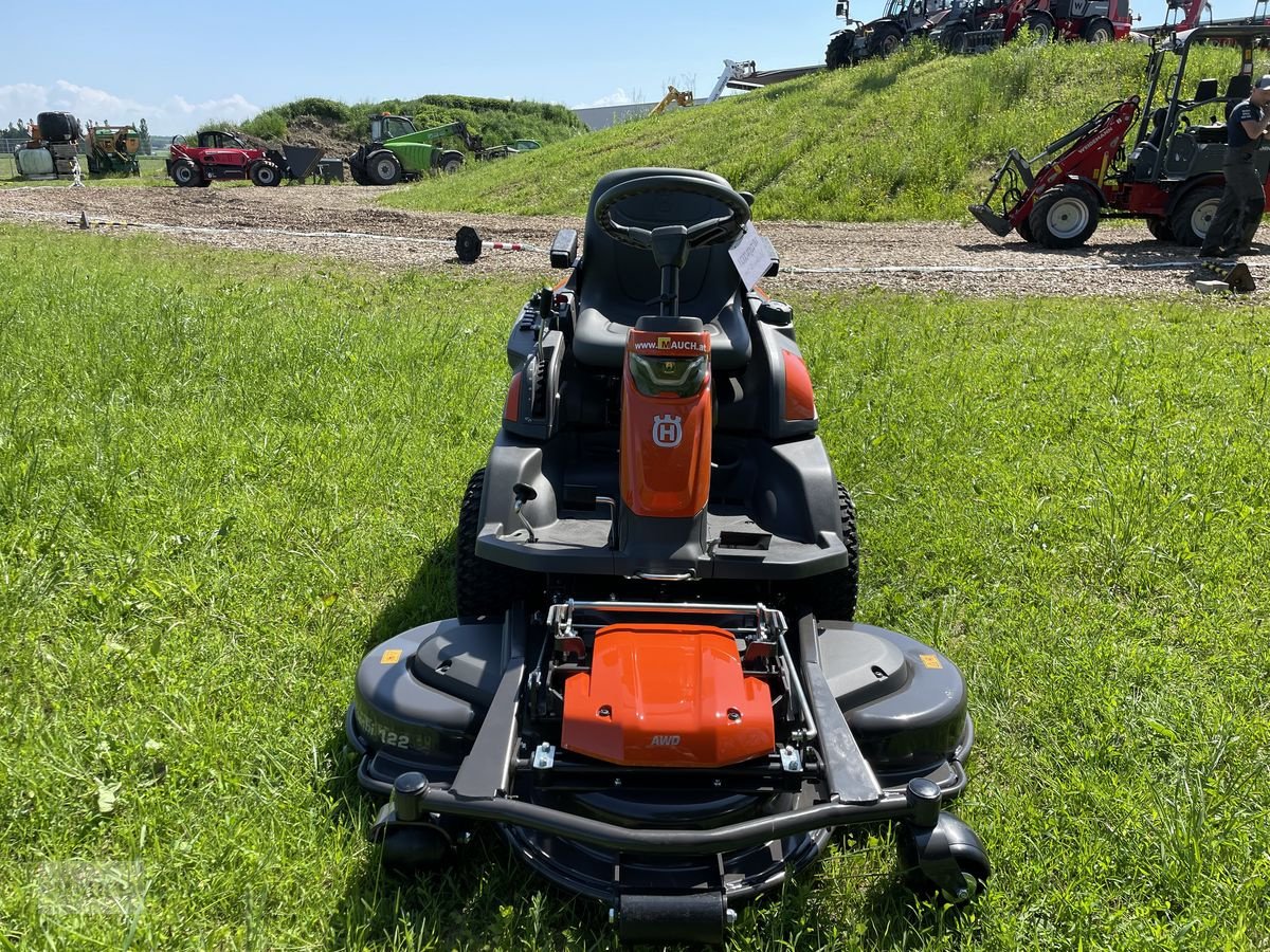 Rasentraktor tip Husqvarna Rider 420 TsX AWD inkl. Mähdeck, Neumaschine in Burgkirchen (Poză 16)