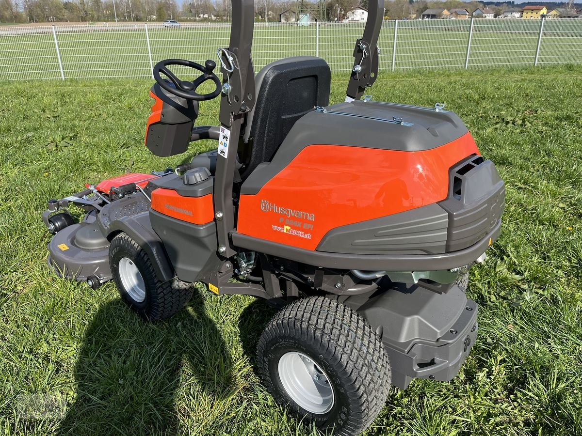 Rasentraktor of the type Husqvarna Rider 524 X EFI mit Mähdeck + 1500€ Akkugeräte K, Neumaschine in Burgkirchen (Picture 19)