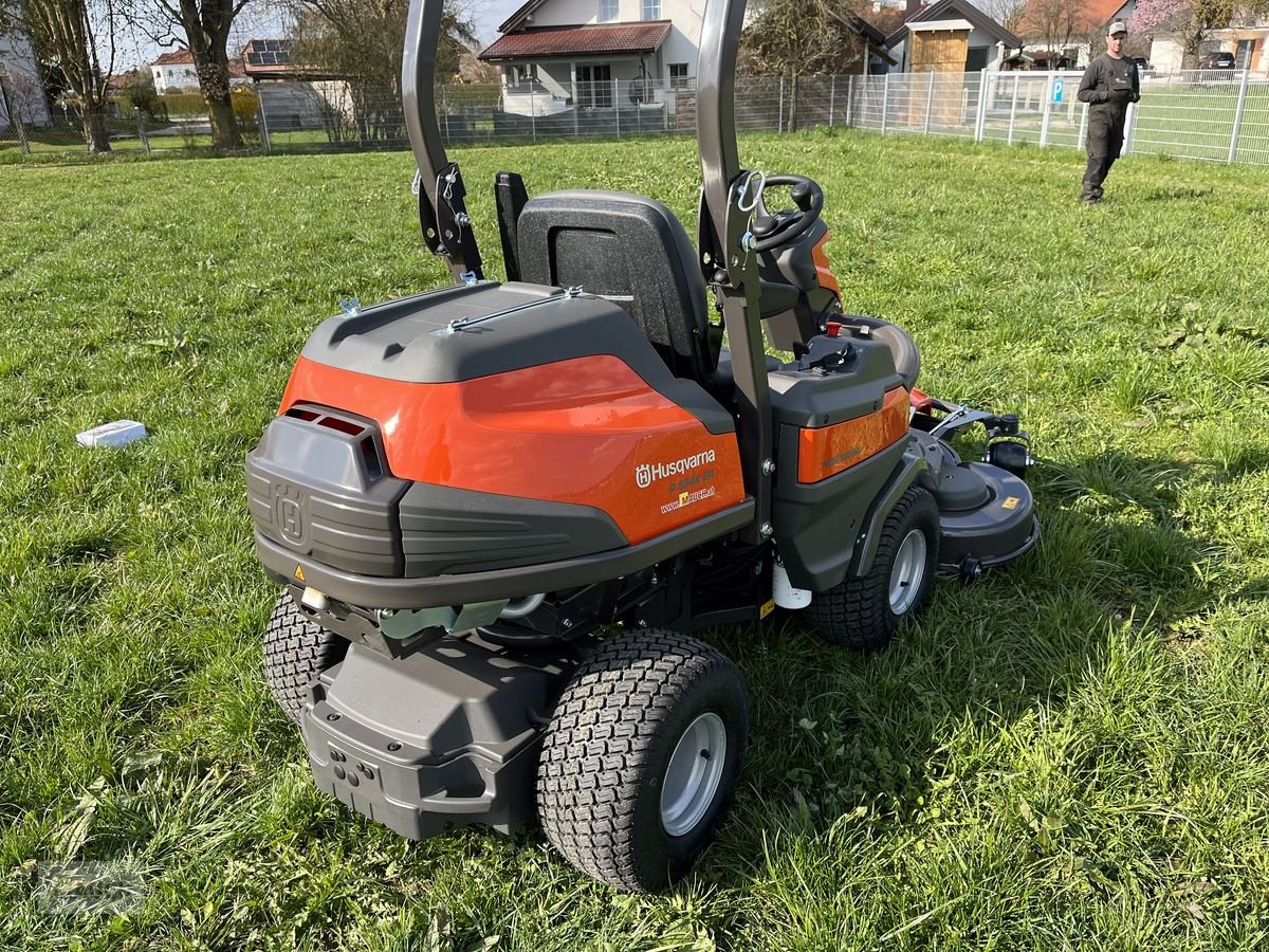 Rasentraktor типа Husqvarna Rider 524 X EFI mit Mähdeck + 1500€ Akkugeräte K, Neumaschine в Burgkirchen (Фотография 21)