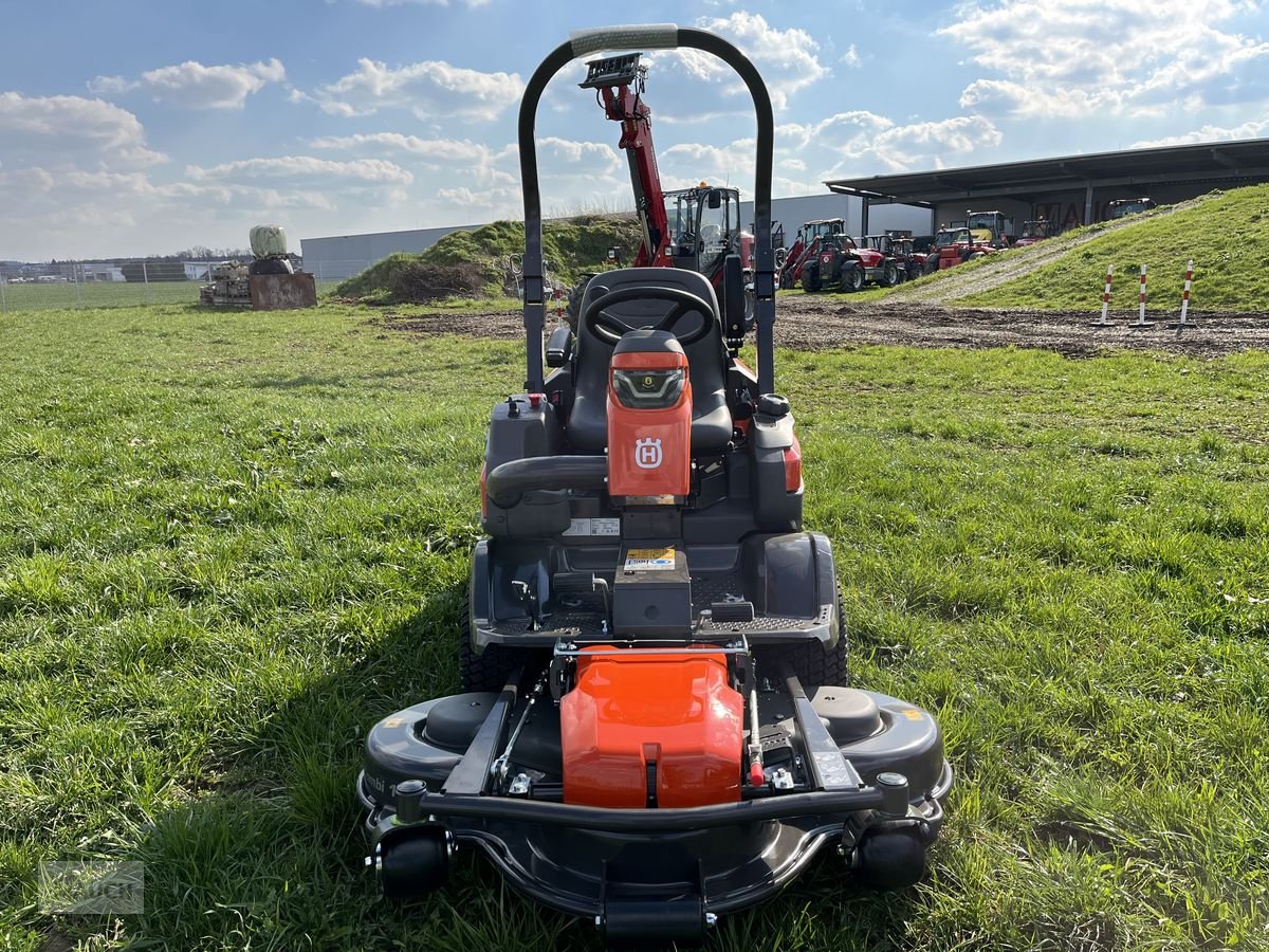 Rasentraktor des Typs Husqvarna Rider 524 X EFI mit Mähdeck + 1500€ Akkugeräte K, Neumaschine in Burgkirchen (Bild 3)