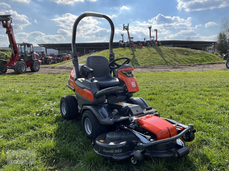 Rasentraktor of the type Husqvarna Rider 524 X EFI mit Mähdeck + 1500€ Akkugeräte K, Neumaschine in Burgkirchen (Picture 1)