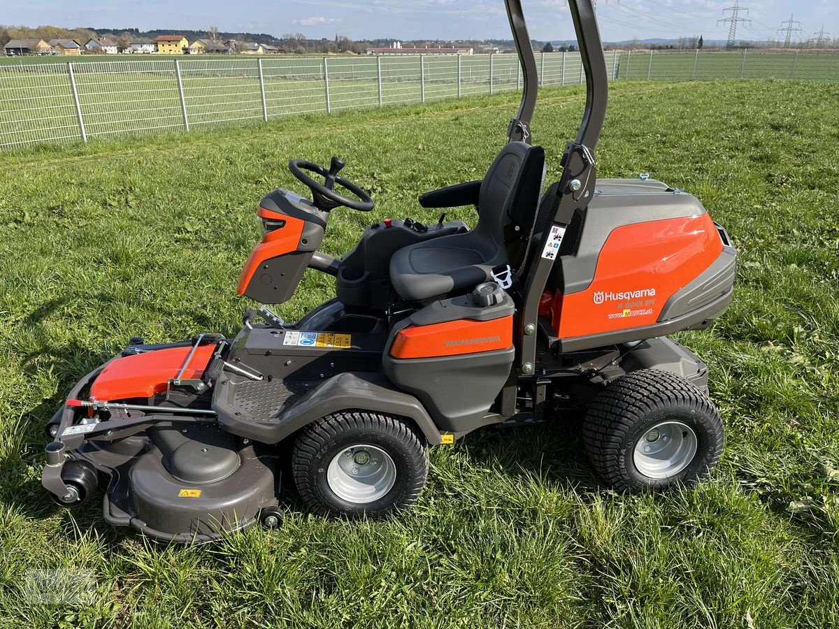 Rasentraktor of the type Husqvarna Rider P 524X EFI AWD Mähdeck + 1500€ Gutschein, Neumaschine in Burgkirchen (Picture 17)