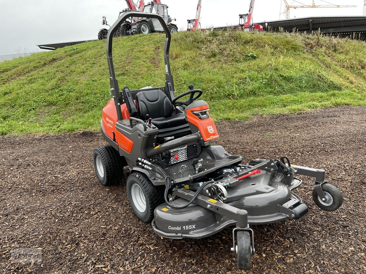 Rasentraktor del tipo Husqvarna Rider P 525DX mit Mähdeck, Diesel, Allrad, Servo, Neumaschine en Burgkirchen (Imagen 12)