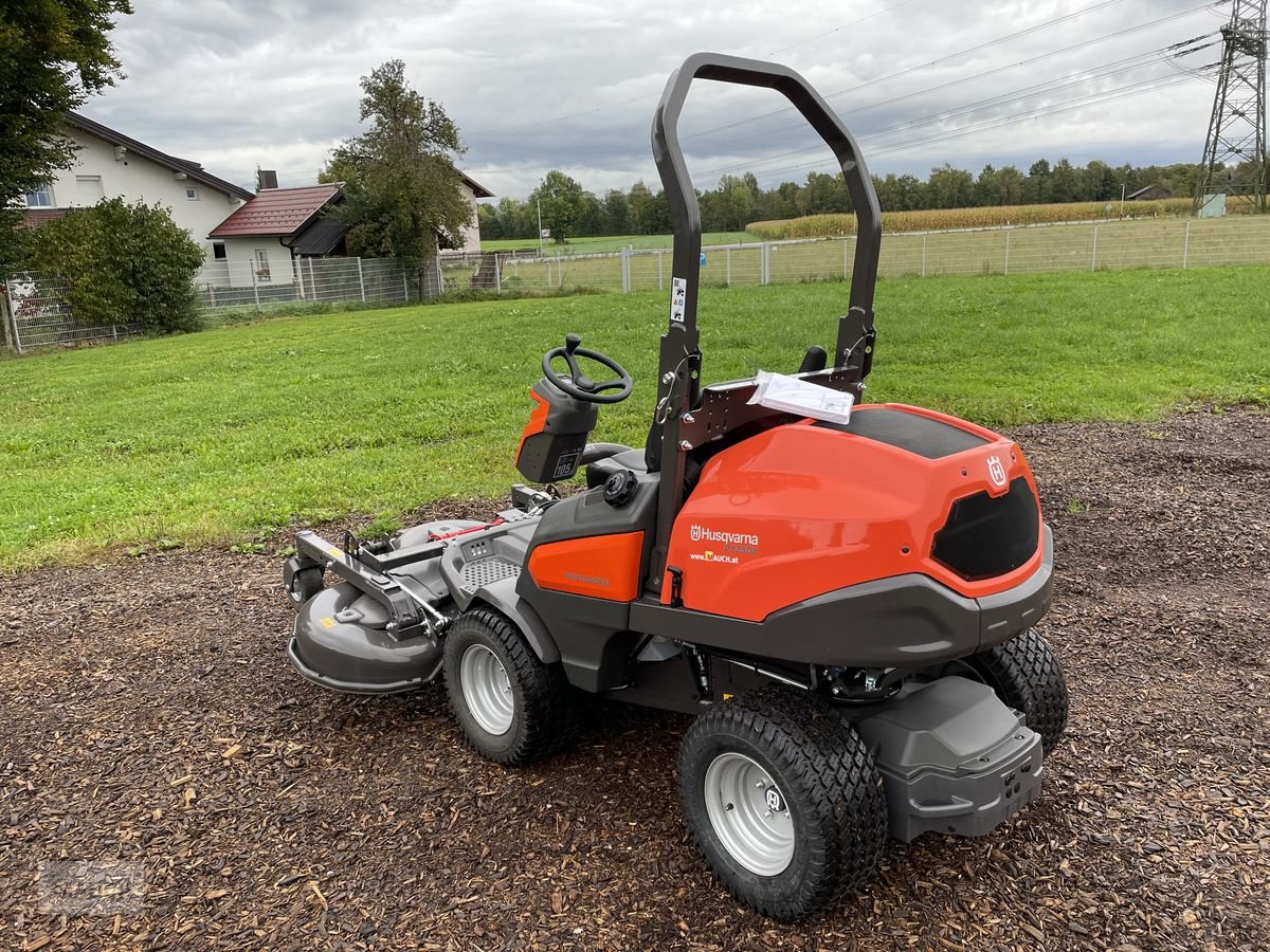 Rasentraktor of the type Husqvarna Rider P 525DX mit Mähdeck, Diesel, Allrad, Servo, Neumaschine in Burgkirchen (Picture 8)