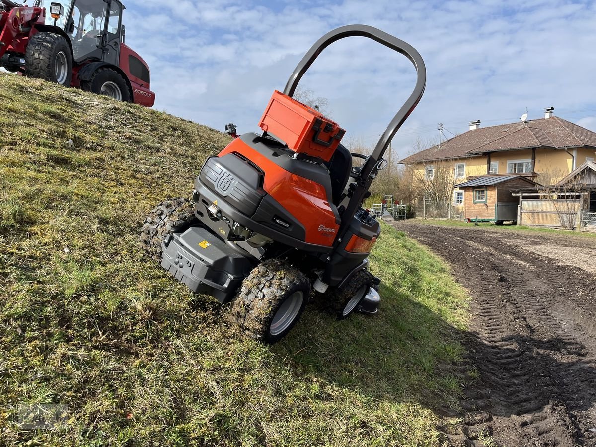 Rasentraktor от тип Husqvarna Rider P524 XR EFI AWD inkl. Funksteuerung, Neumaschine в Burgkirchen (Снимка 29)