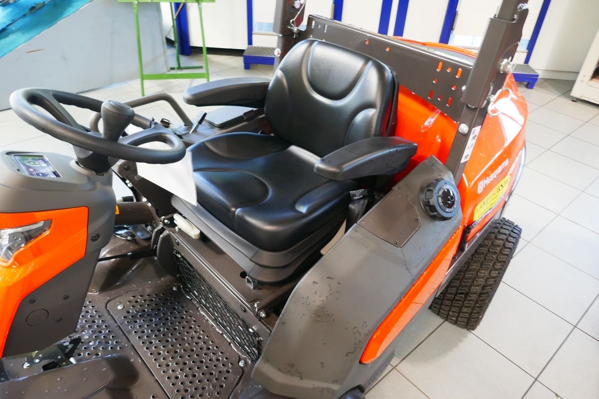 Rasentraktor du type Husqvarna Rider P525 DX, Gebrauchtmaschine en Villach (Photo 13)