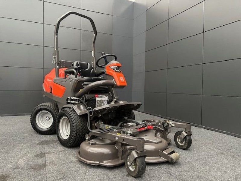 Rasentraktor типа Husqvarna Rider P525DX mit 132Xcm Mähdeck, gebraucht, Vorführmaschine в Tamsweg