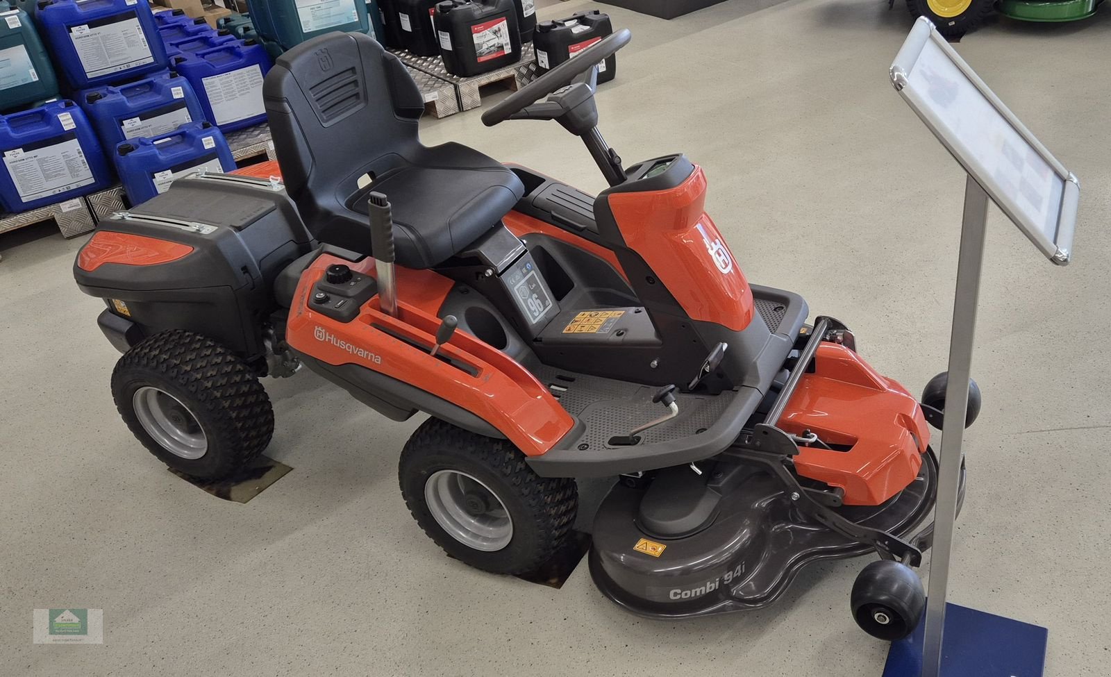 Rasentraktor typu Husqvarna Rider R 200iX, Neumaschine w Klagenfurt (Zdjęcie 1)