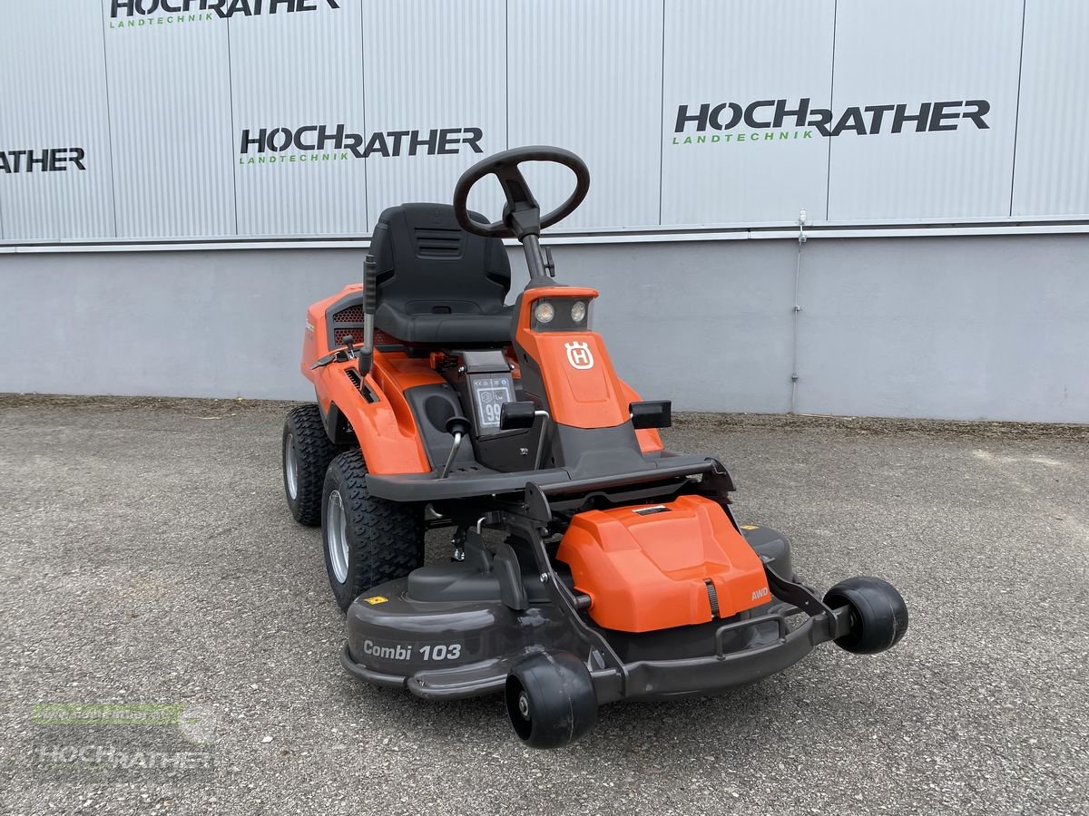 Rasentraktor du type Husqvarna Rider R 216 T AWD, Neumaschine en Kronstorf (Photo 1)